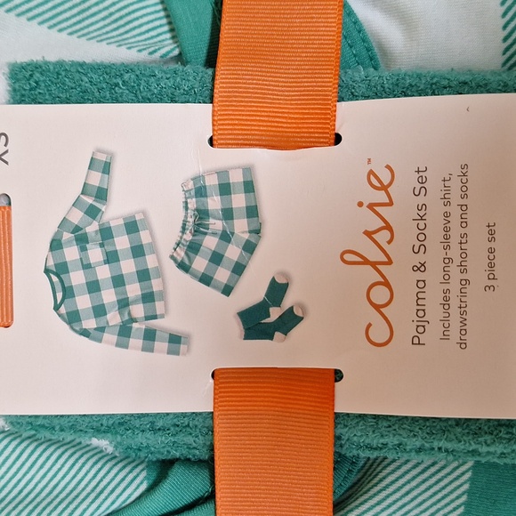 NEW! Women's 3pc Socks and Pajama Set, Green Plaid - Great Gift! - Picture 4 of 6
